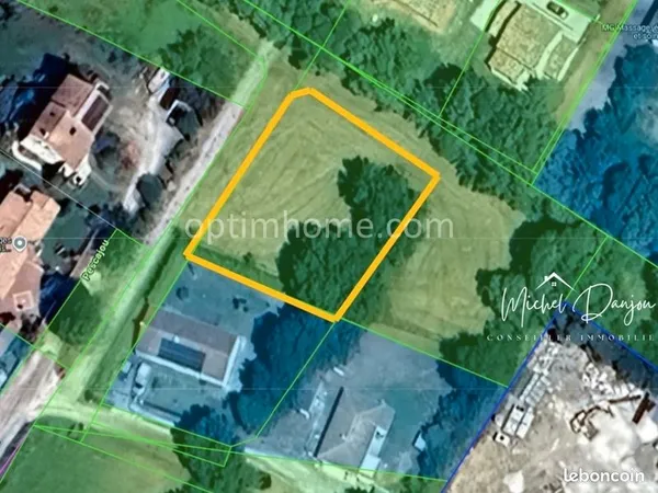 Terrain 1 067 m² Lanta 