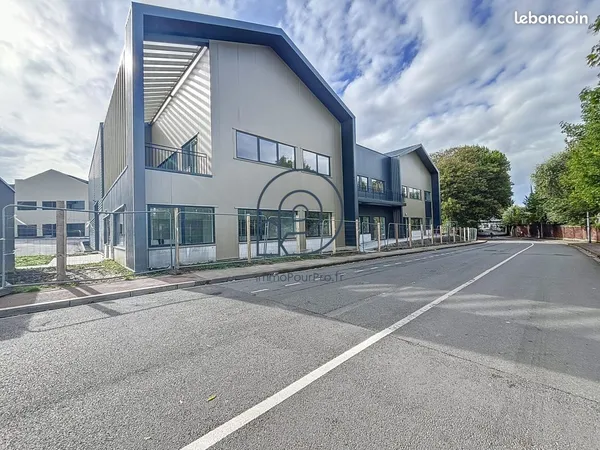 Local 1088 m² Tourcoing 