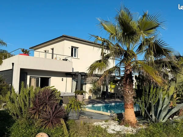 Très Belle villa soignée Type 4 / Piscine 