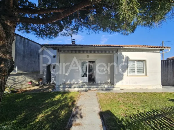 MAISON PLAIN PIED SUR 589 M2 DE TERRAIN 