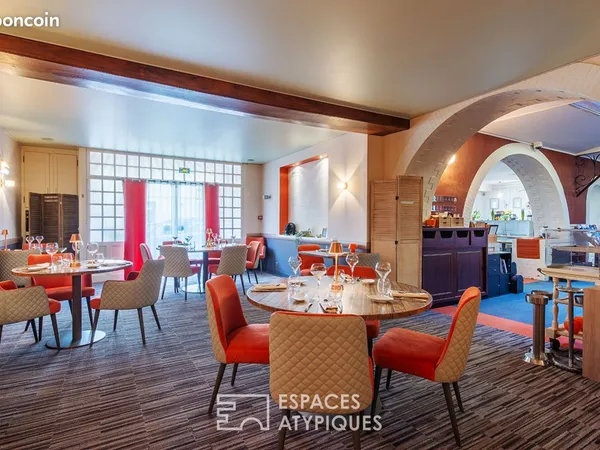 Hôtel, restaurant 550 m² BAUGE EN ANJOU 