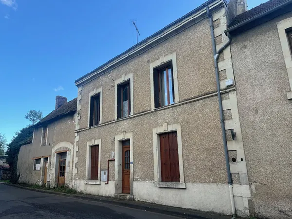 Maison Oyre 