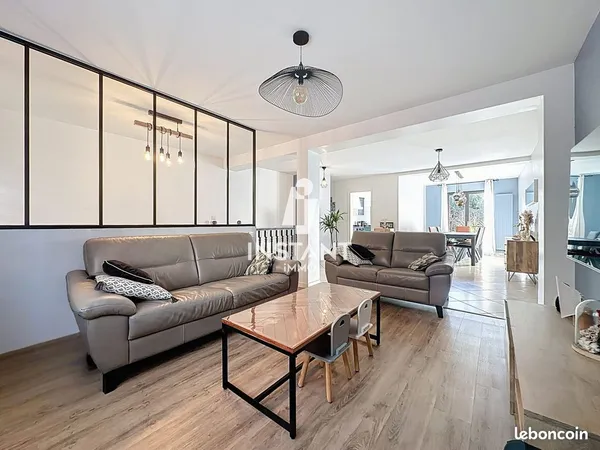 Maison 5 pièces 156 m² 
