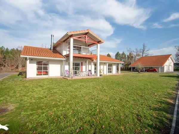 Maison 5 pièces 156 m² 