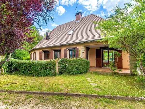 Maison 6 pièces 229 m² 