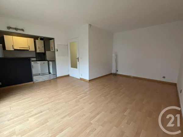 Studio 1 pièce 34 m² 