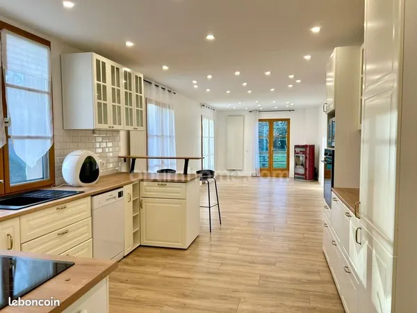 Maison 8 pièces 183 m² 