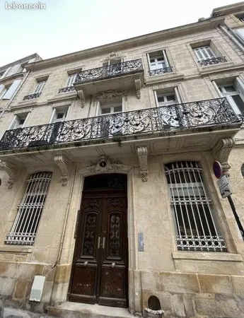Appartement 6 pièces 183 m² 
