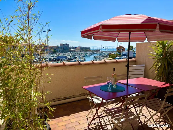 Appartement T2 vue mer piscine et tennis 