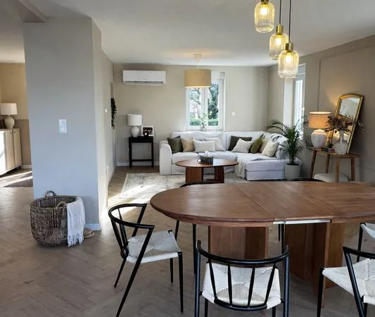 Maison de charme rénovée 130m2 - jardin 7,6 ares 