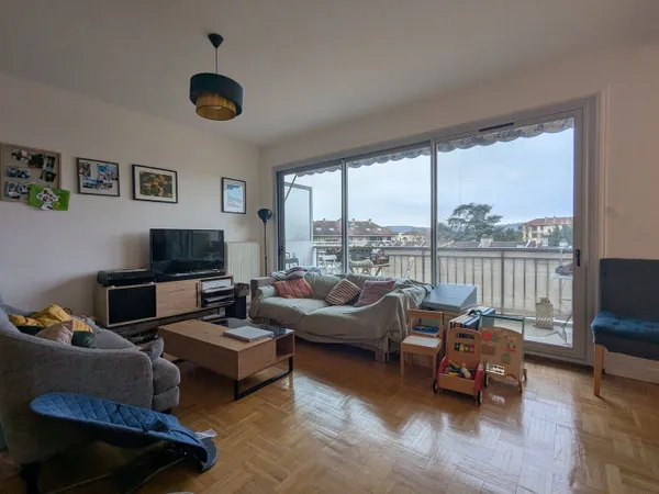 Appartement 4 pièces 73 m² 