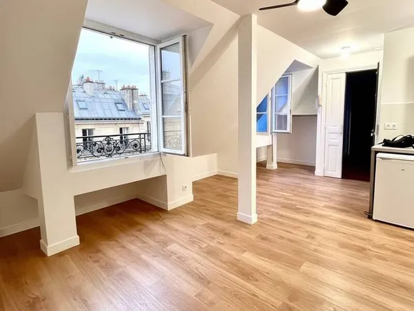 Studio 1 pièce 21 m² 