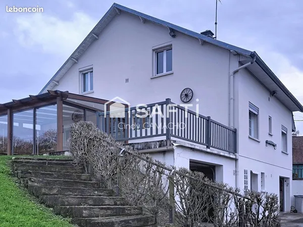 Propriété 8 pièces 169 m² 