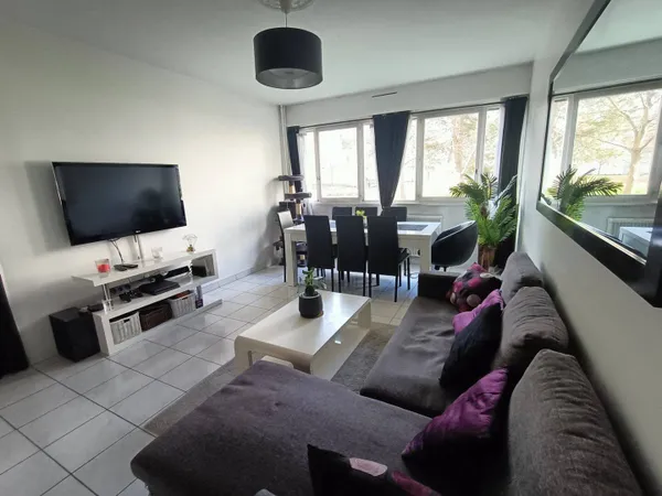 Appartement 6 pièces 100 m² 