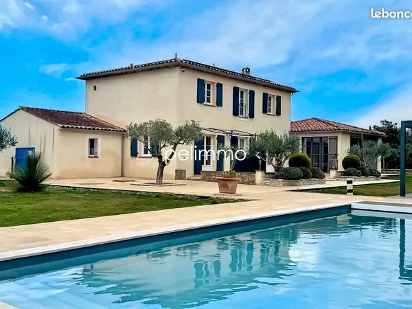 Maison 6 pièces 183 m² 