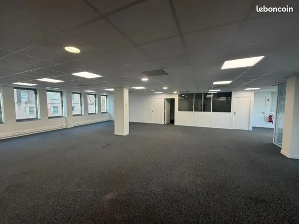 Bureau 222 m² 