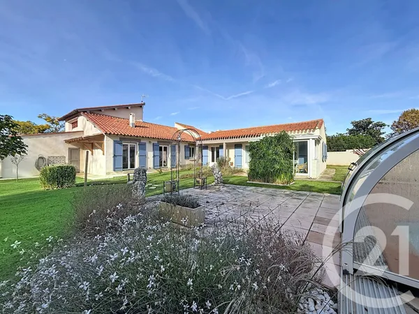 Maison 7 pièces 208 m² 
