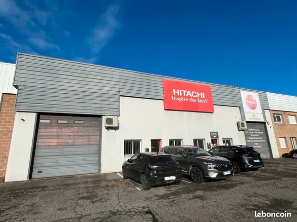 Local d'activité 560 m² 