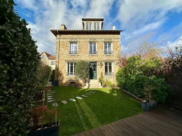 Vends maison avec jardin 
