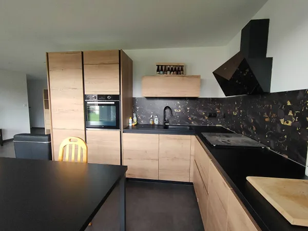 Appartement 4 pièces 77 m² 