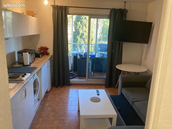 Location appartement T1 sur six fours les plages 