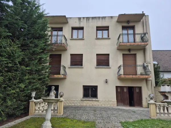 Maison 12 pièces 260 m² 