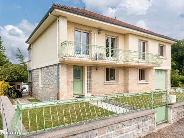 Pavillon 7 pièces 145 m² 