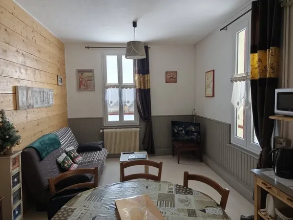 Maison 8 pièces 142 m² 