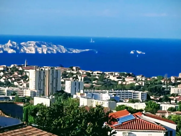 Septèmes-les-Vallons - Villa d'exception avec piscine - Vue Mer 