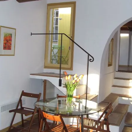 T3 55m² centre Aix - 1200 