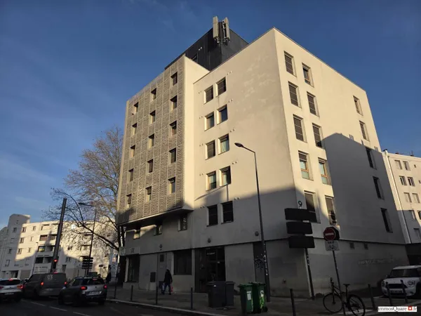 Studio 1 pièce 17 m² 