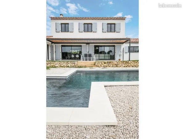 Propriété 5 pièces 113 m² 