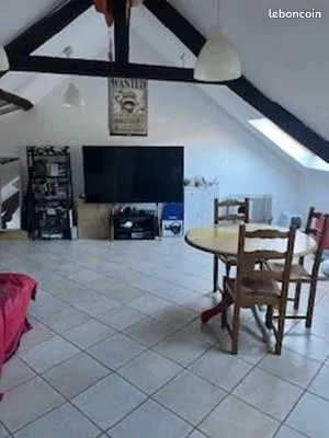 Studio bourg de Saint Etienne de Montluc 