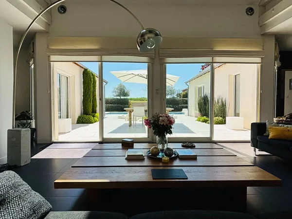Maison 6 pièces 204 m² 