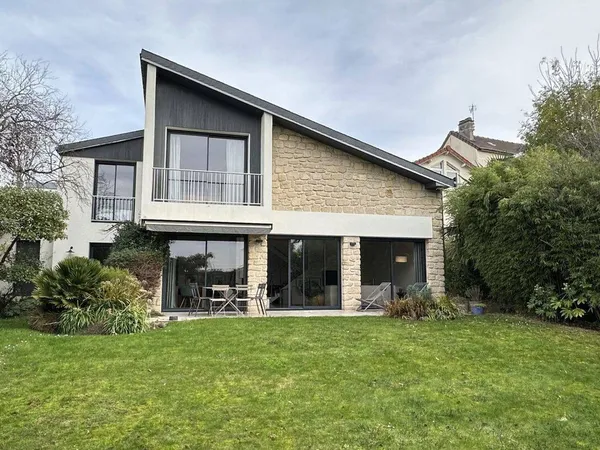 Maison 6 pièces 200 m² 