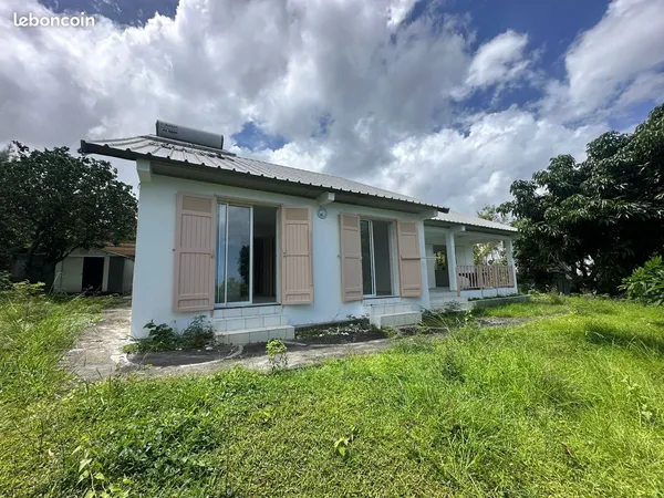 Maison avec grand jardin dans quartier prisé à la Plaine St Paul 