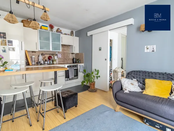 2 pièces de 30m2, quartier Saint Georges / 250m du métro Cad 