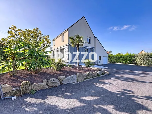 Maison Jullouville 7 pièce(s) 163 m2 
