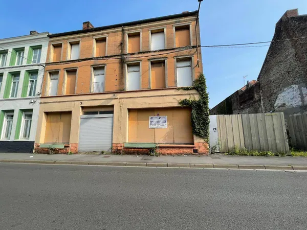 Immeuble 20 pièces 384 m² 