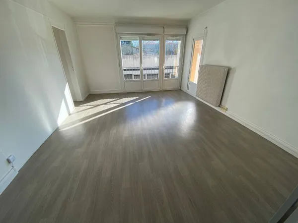 Appartement 4 pièces 82 m² 