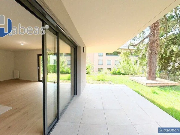 Appartement 3 pièces 84 m² 