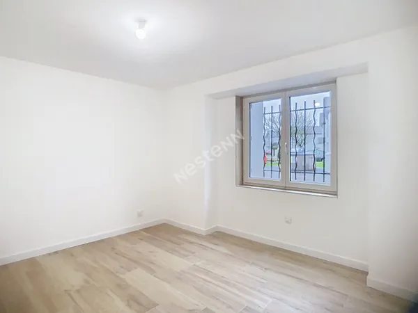 Charmant appartement de 2 pièces - Refait à neuf - En rez-de-jardin ! DPE C 