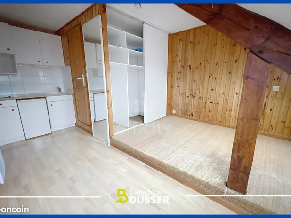 Appartement 1 pièce 11 m² 