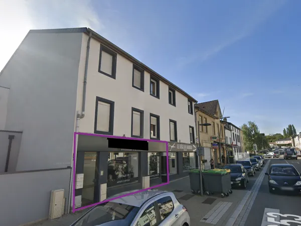 Local 97 m² 