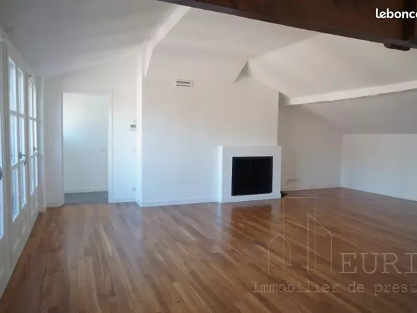 Duplex 5 pièces 124 m² 