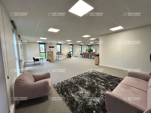 Bureaux 123 m² 