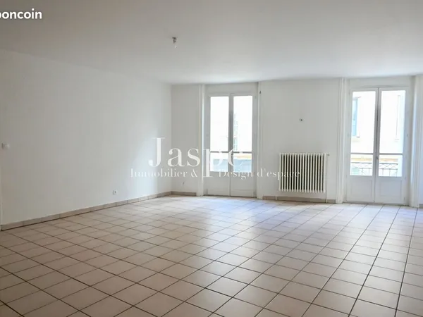 Appartement 4 pièces 141 m² 