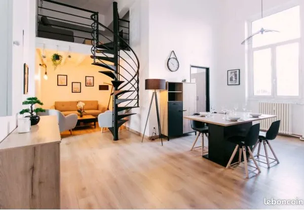 Chambre de colocation pour fille uniquement 