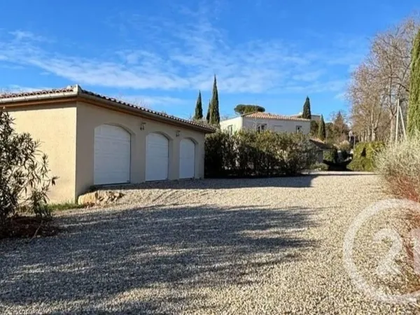 Maison 9 pièces 335 m² 