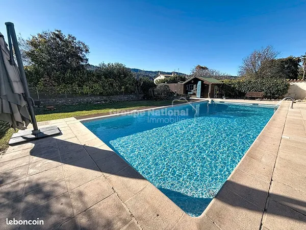Propriété 4 pièces 74 m² 